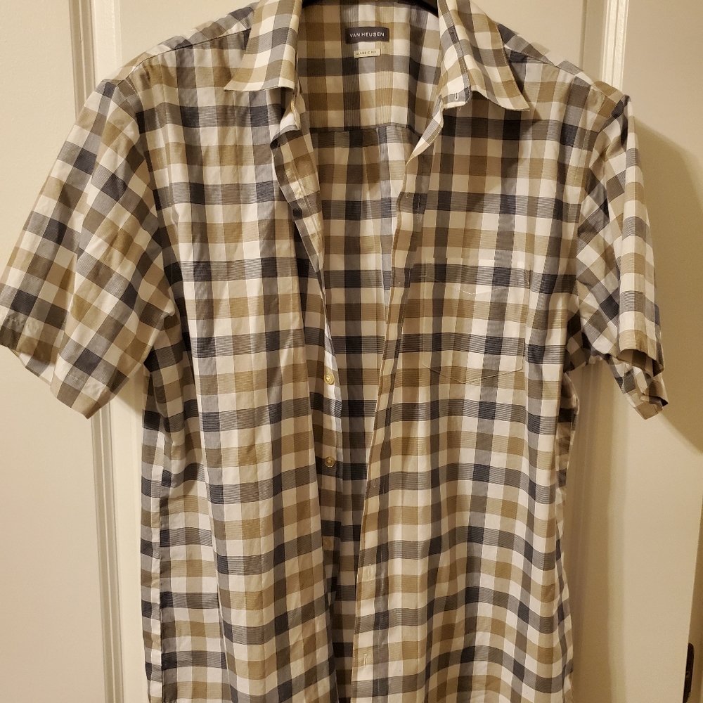 Van Heusen blue/tan button down